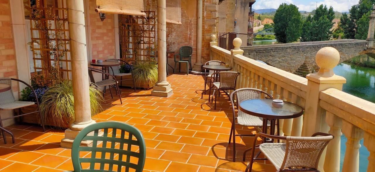 Albergue Valderrobres Auto Check-In מראה חיצוני תמונה
