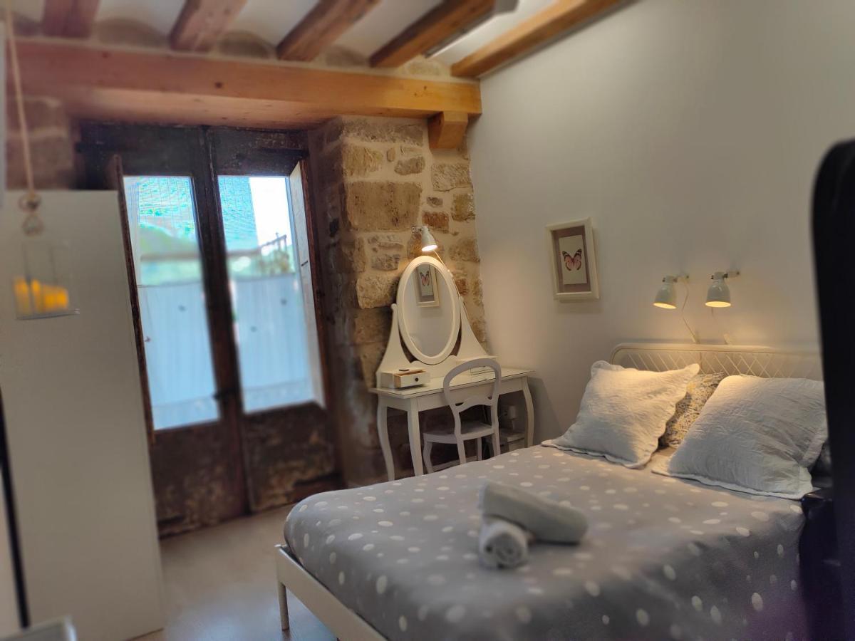Albergue Valderrobres Auto Check-In מראה חיצוני תמונה